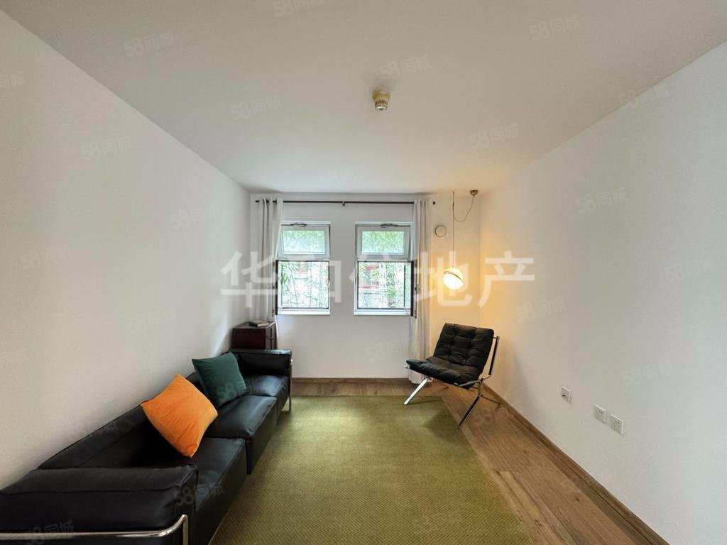 歐陸苑4室2廳3衛(wèi)235㎡南北2600萬