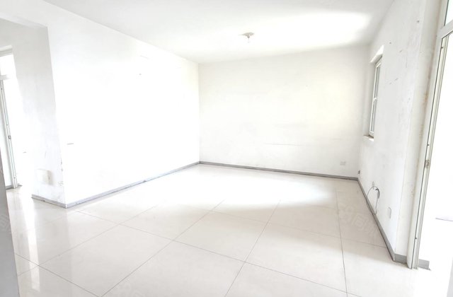 急售 商品房 七中振兴路小學 水晶丽城 三室双卫 免大税送储