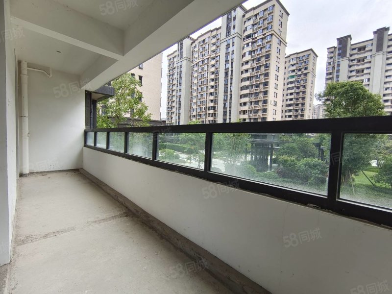 四开间朝南 校 万达龙津湖城发雅郡,城发雅郡-龙岩58同城