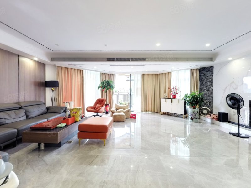 美加广场精装4房看海景