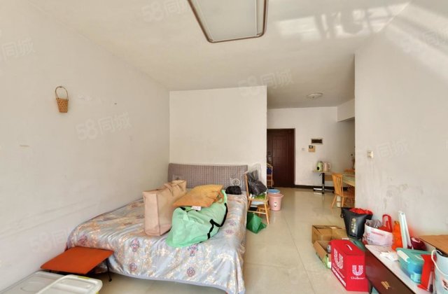 国际新城1室2厅61.51㎡23.8万二手房图片