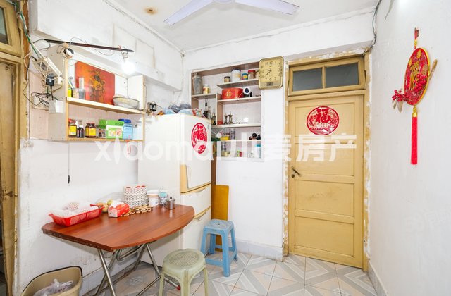 安泰中心2室1厅55.58㎡320万二手房图片