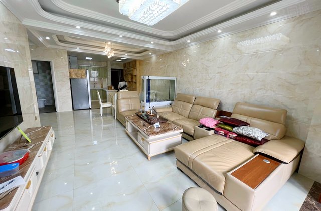 瑞居海布斯卡3室2厅115.3㎡56万二手房图片