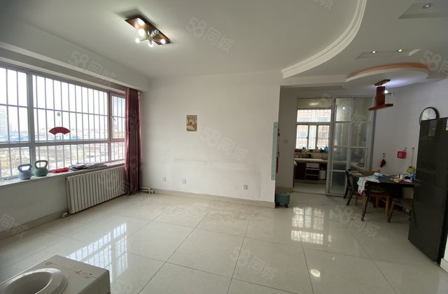 市医院家属院附近 电梯边户 3室2厅带车位储藏室