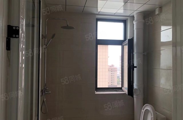 孟达国际新城，B2新房未住，精装修。