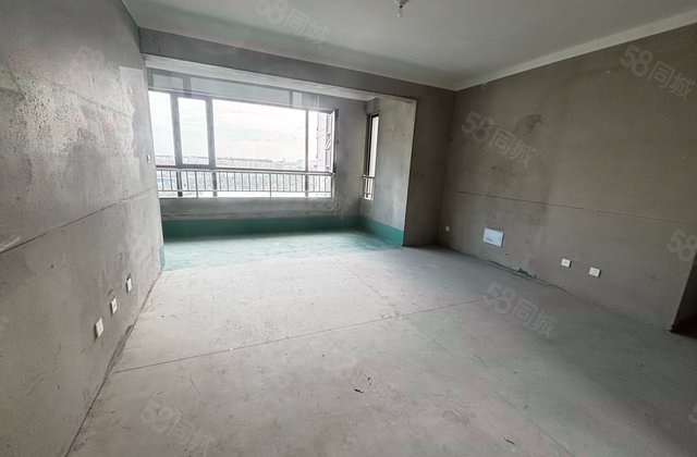 海博龙樾府4室2厅143㎡105万二手房图片