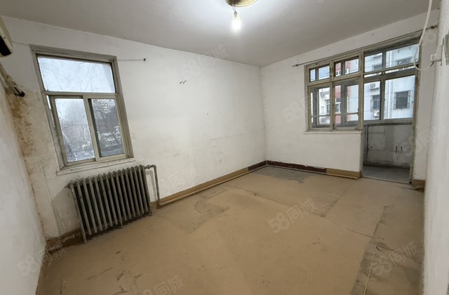 光明中路家属院4室1厅75㎡99万二手房图片