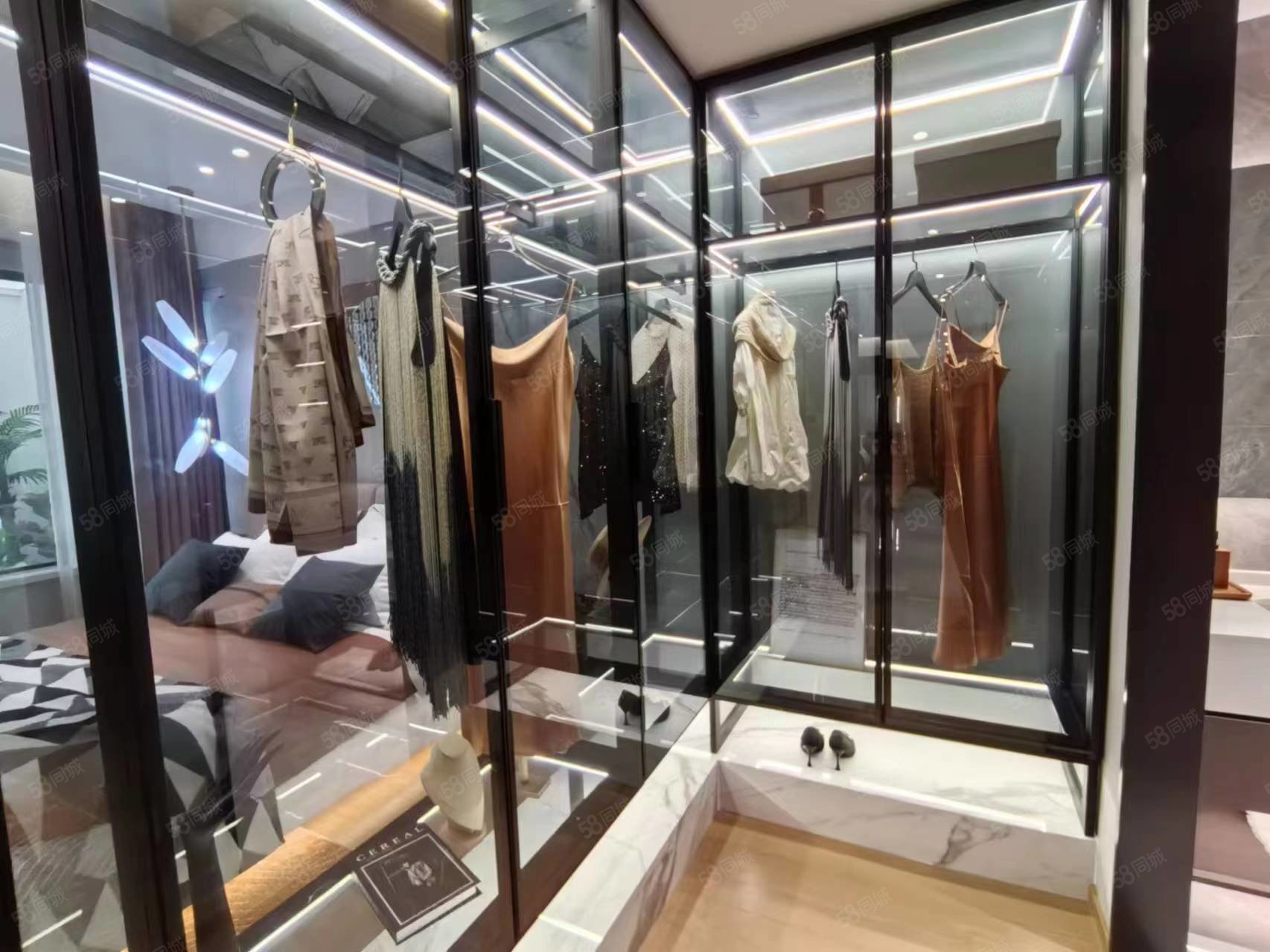 名邦鲲鹏御府4室2厅2卫126㎡南北62.8万