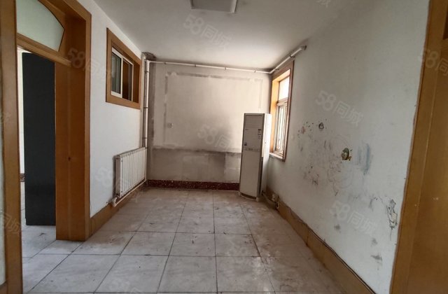 文轩红旗！聊大中医院附近！农行家属院！中间楼层！免大税送储！