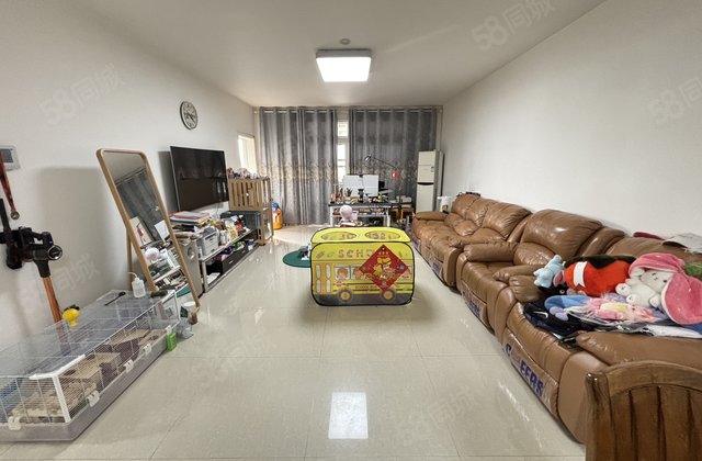 金柱海德公园3室2厅159.78㎡125万二手房图片