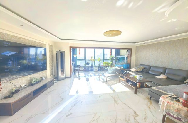 太阳现代居3室2厅248㎡158万二手房图片