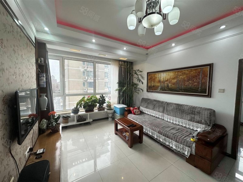 中海国际公寓3室1厅1卫105.11㎡南北75万