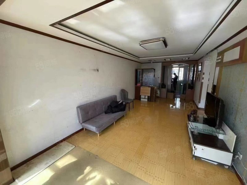 富元A区2室1厅1卫90㎡南北32万