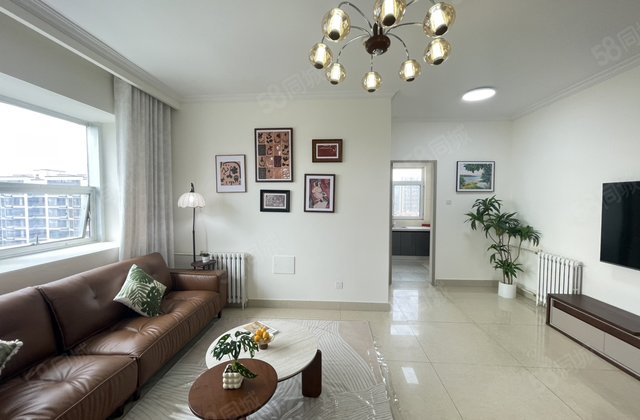 凤凰新城 科技局 精装新房 送两个车位 送居家家电