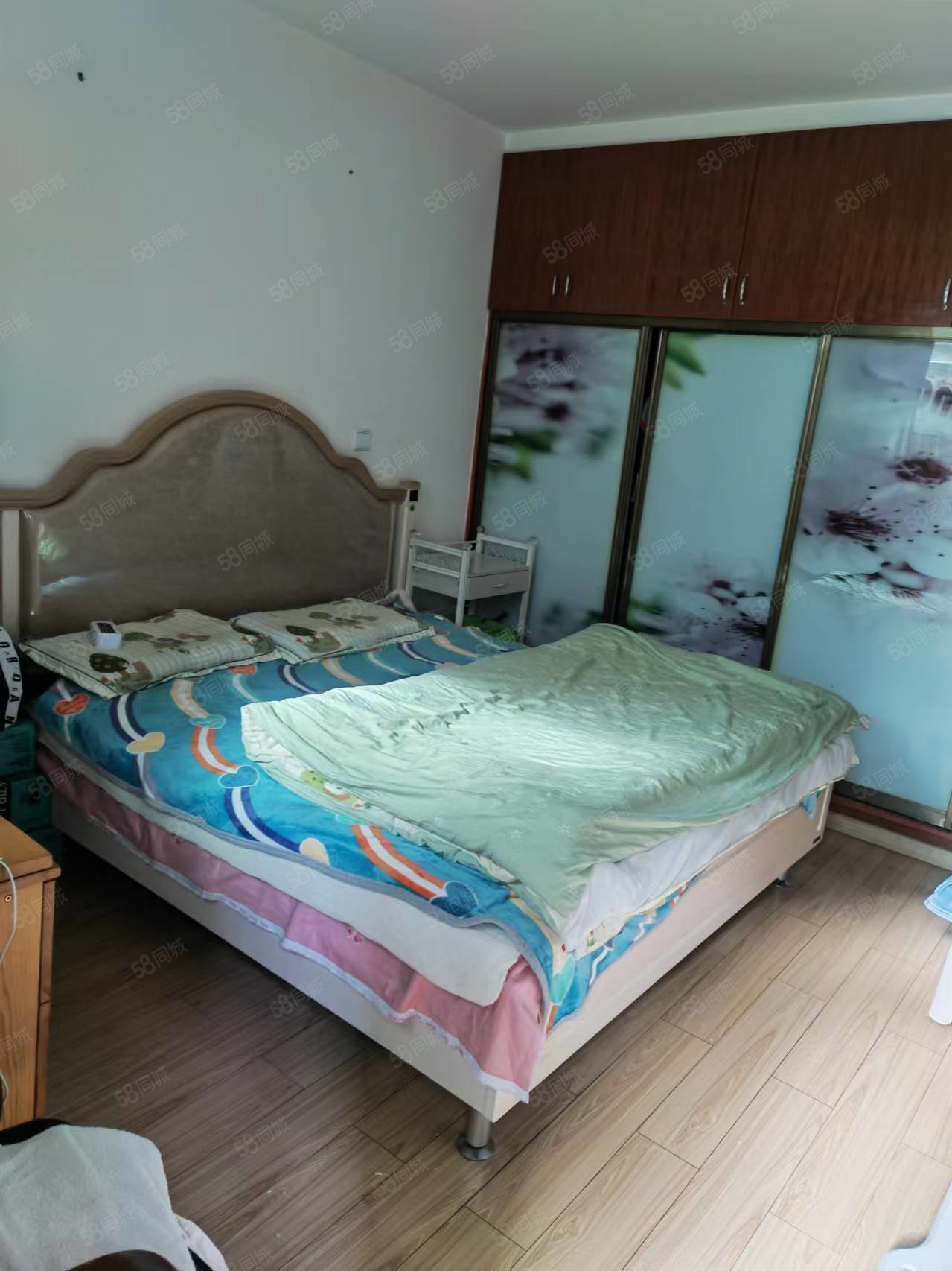 达萨街57号小区3室2厅1卫96.1㎡西南60万