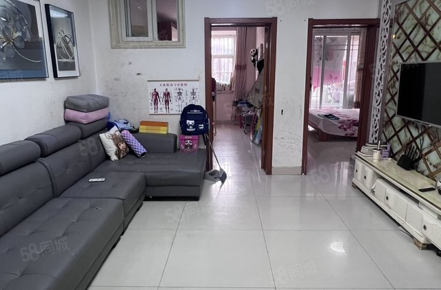 急售水岸新城 二楼 可隔三室 单价5000 带地上车库免大税