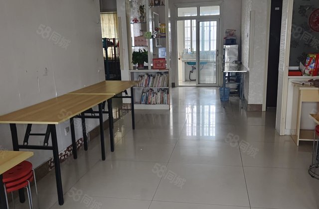 三里铺风景小区 中间楼层 低容积 刚需小三居 医疗配套成熟