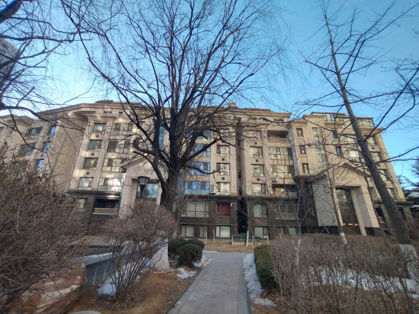 明秀山庄洋房 440万 三室两厅可以随意装修