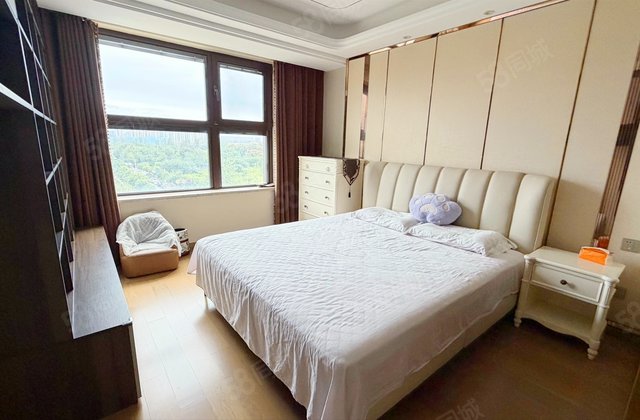鲁能公馆(建邺)3室2厅122.93㎡330万二手房图片