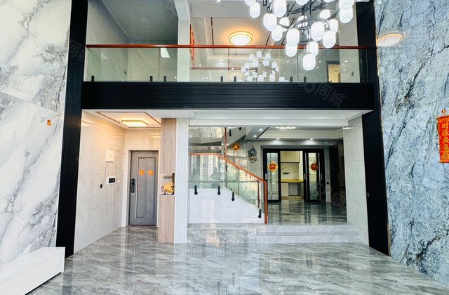 首誉5室2厅213.81㎡215万二手房图片