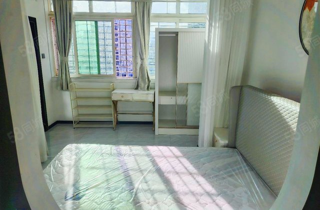 假日花园1室1厅46.97㎡139万二手房图片