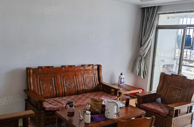 东方盐场小区3室2厅95㎡40万二手房图片