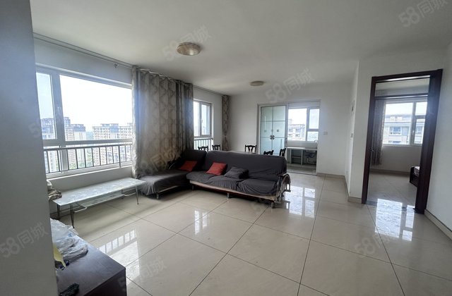 单价七开头，新一中，外国语旁，带储藏室，免大税