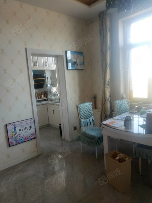 东方瑞景3室2厅1卫115.53㎡北48万