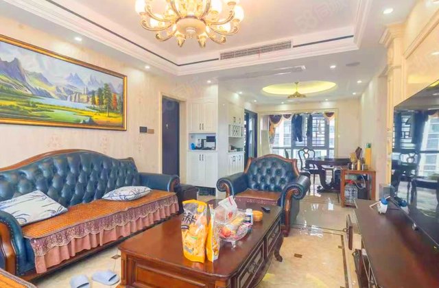 都市金岸3室2厅114㎡179万二手房图片