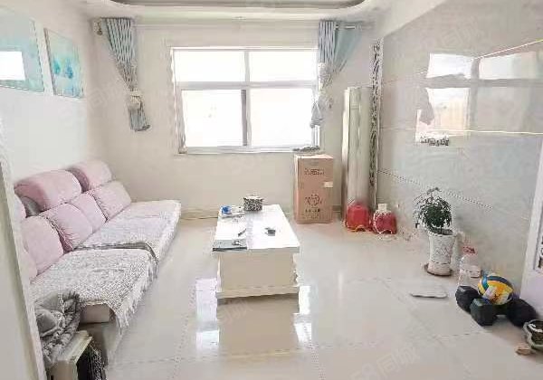 香江   电梯房 万达北 三室 精装修