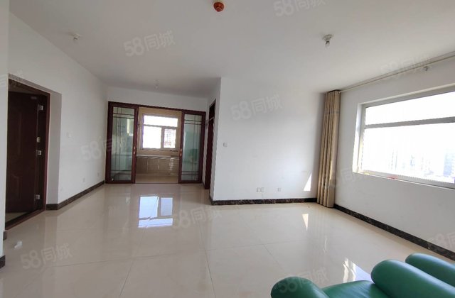 东昌路旁 东边户带车储免大税 东昌东校 可按揭 看房方便