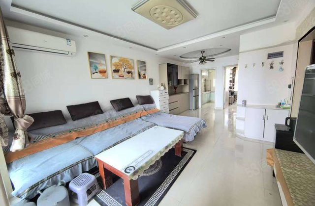 阿卡，  光明，精装修两室带车位储藏室