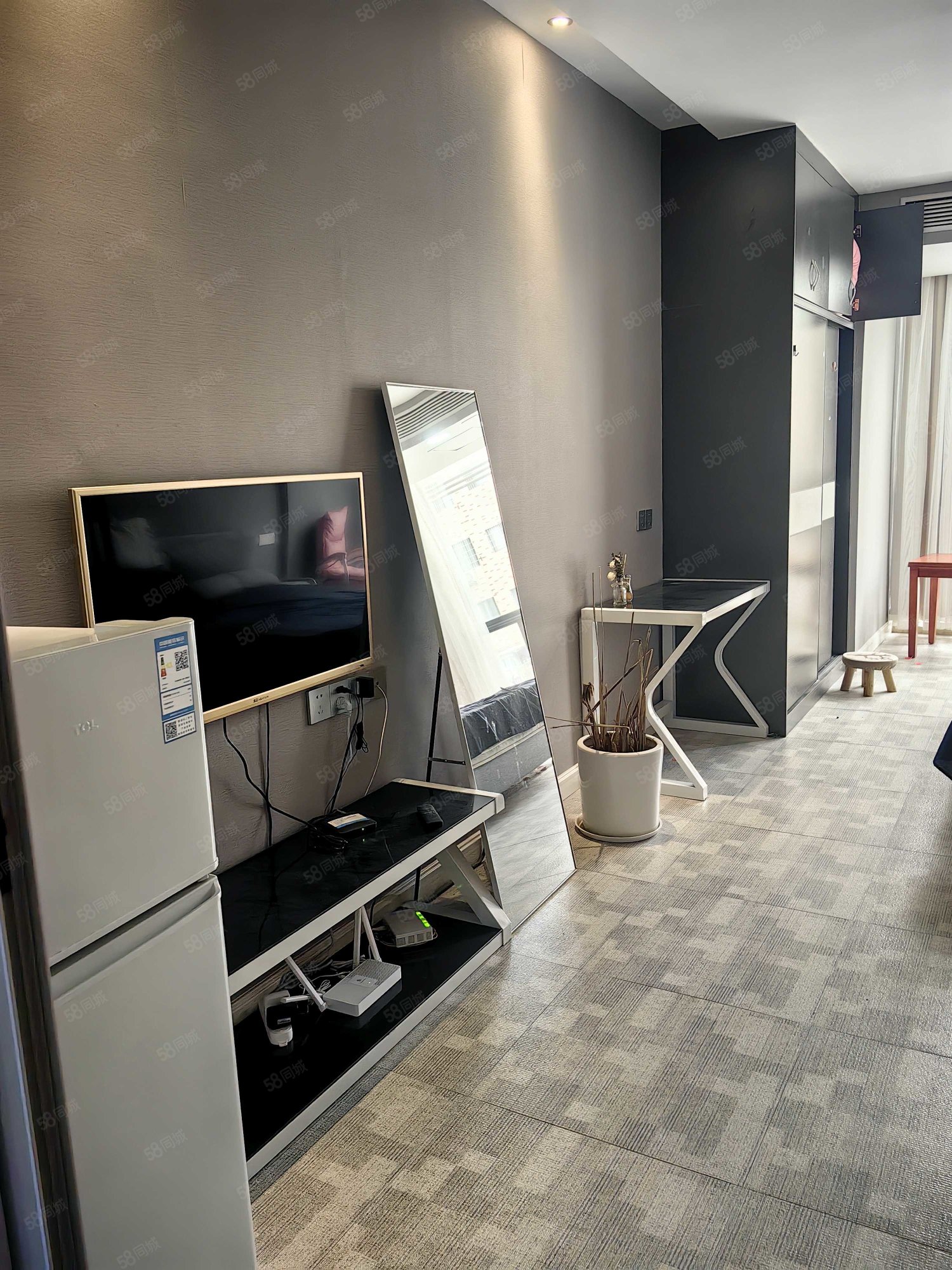 世纪花城1室1厅1卫52㎡北26万