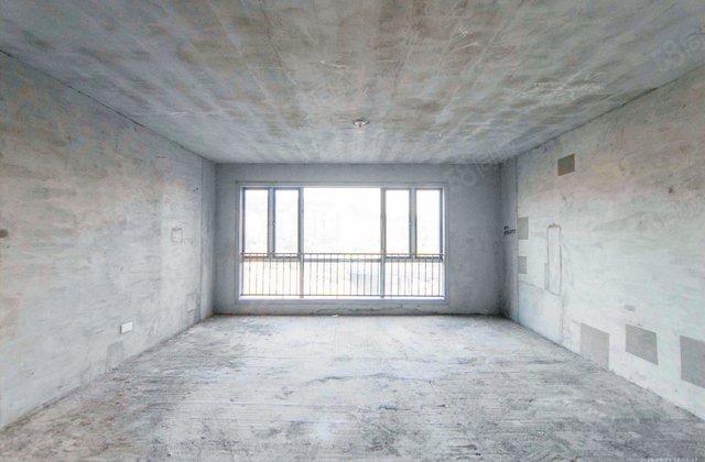 恩瑞御西湖4室2厅207㎡232万二手房图片