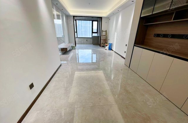 华侨城天鹅堡3室2厅119.39㎡119万二手房图片