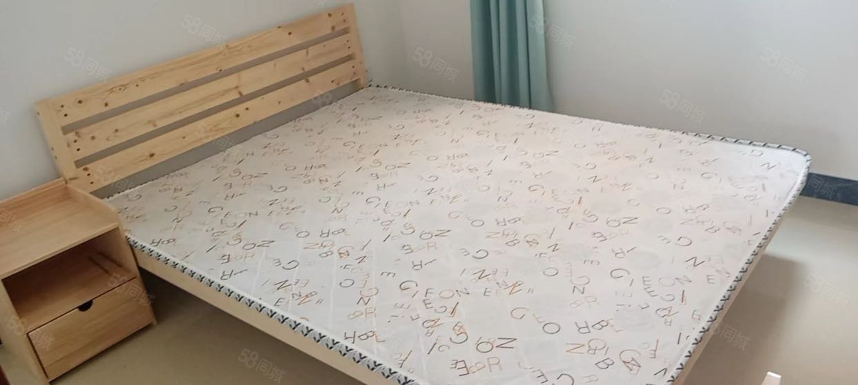 御龙府2室1厅1卫77.89㎡南北50万