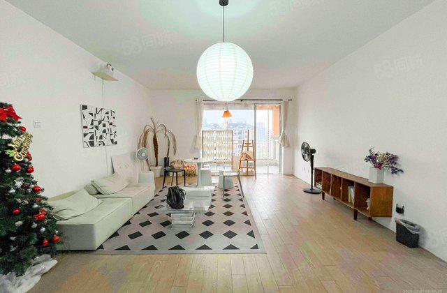 共和世家5室2厅153.84㎡183万二手房图片