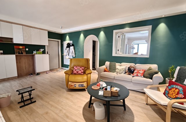 婚房！火车站附近！金凤龙庭！带车位！好楼层！