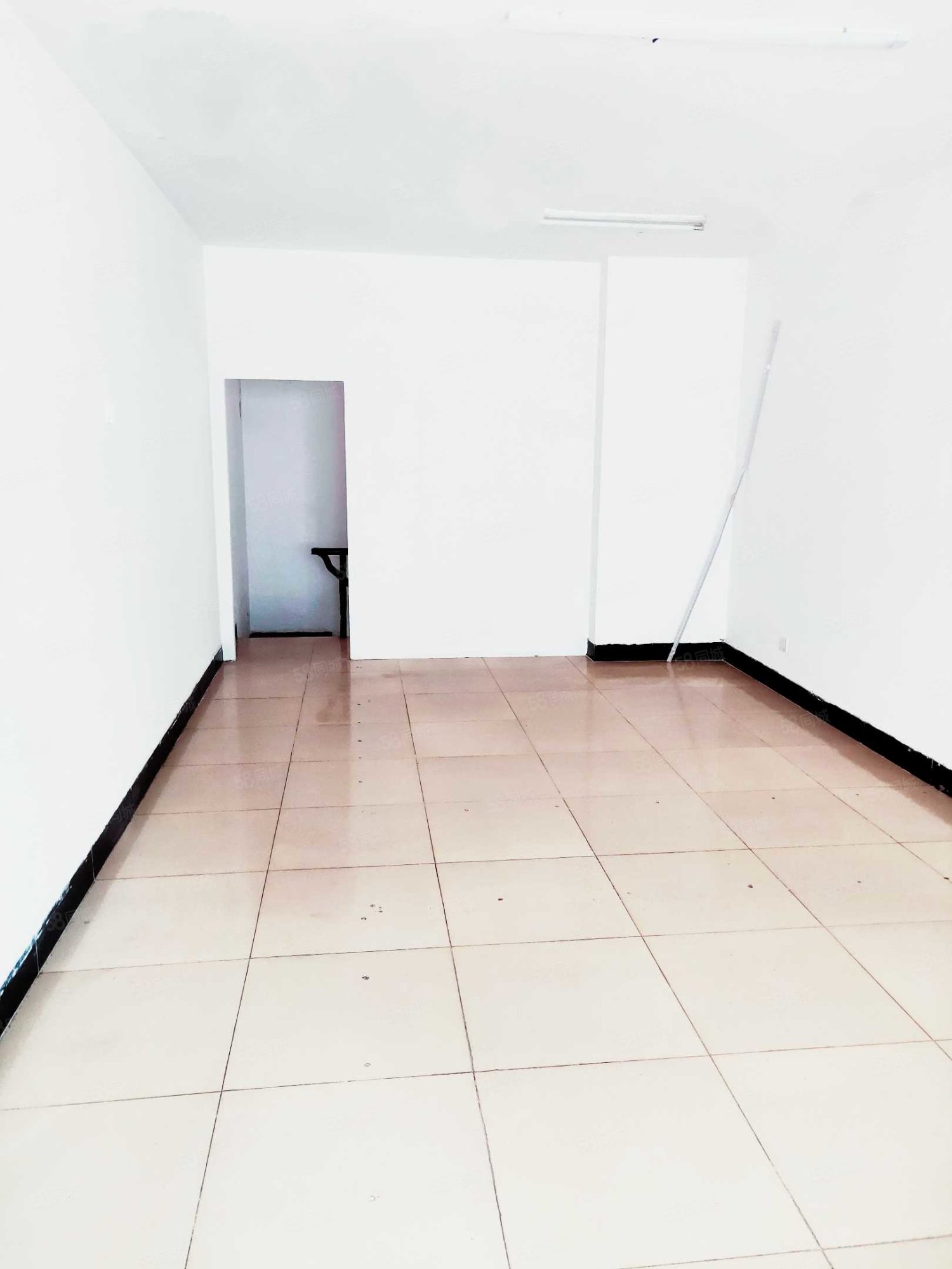 国泰花园2室1厅1卫68.86㎡西41.8万