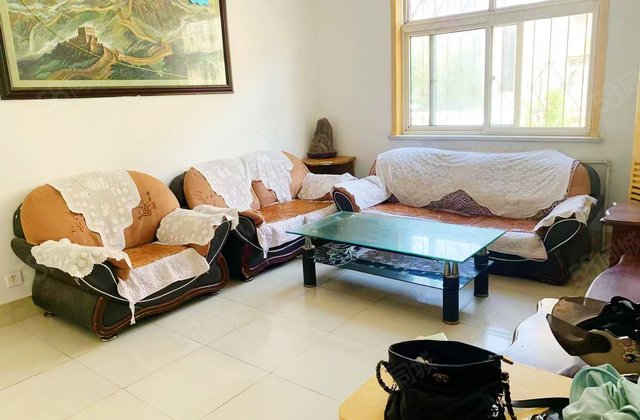 阳光和实验旁边，三里铺新村多层二楼87平两室两厅带储55万