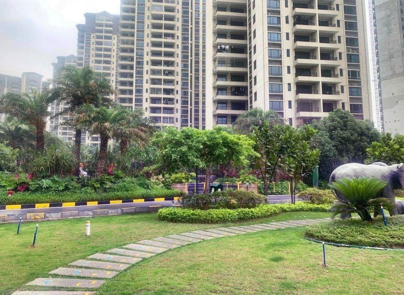 独门独户对流四房碧桂园明珠花园业主急售中高楼层送车位