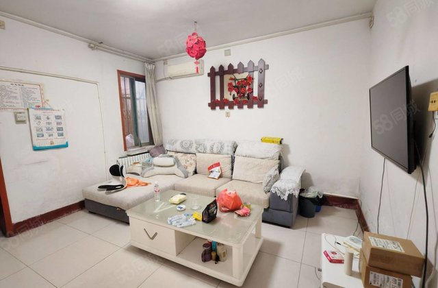 文轩外国语一楼带院 三室采光好交通便利