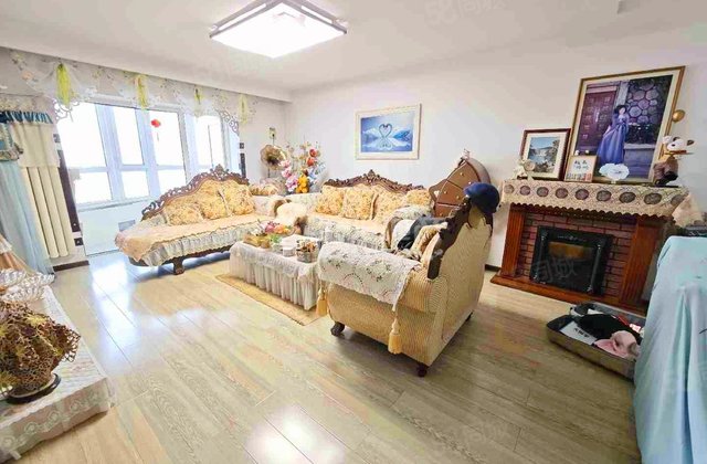 龙电花园3室2厅160㎡130万二手房图片