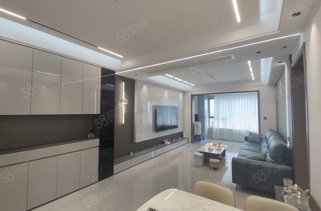 房东急售 观景房  三室双卫双阳台  拎包入住 送储藏室