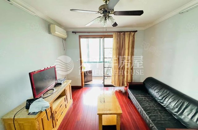 航天新苑2室2厅1卫50㎡南北298万