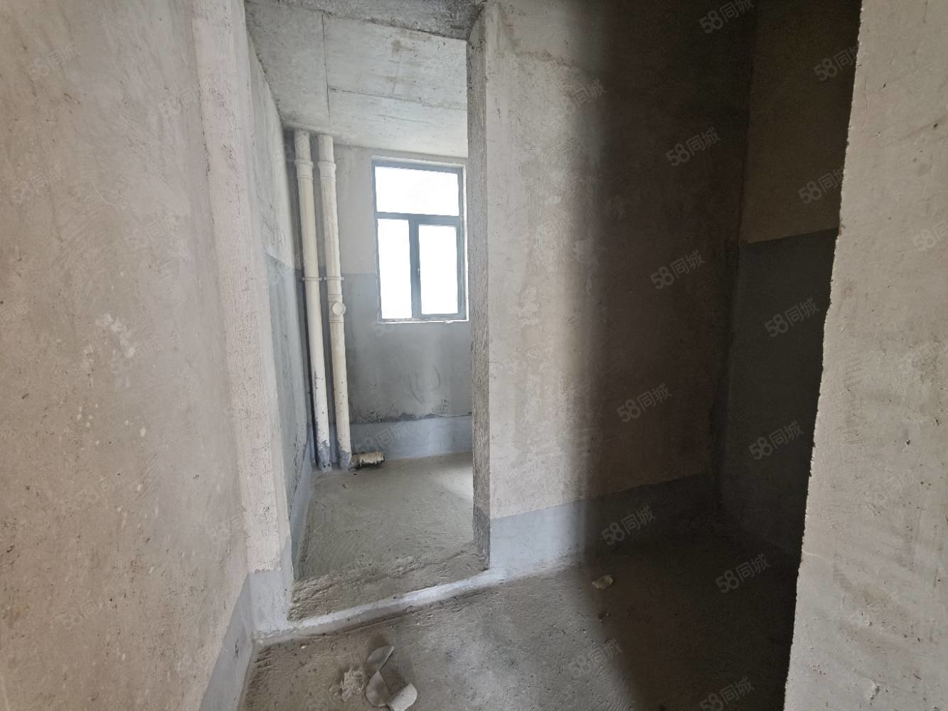 沁香园5室2厅2卫168㎡南北48.8万