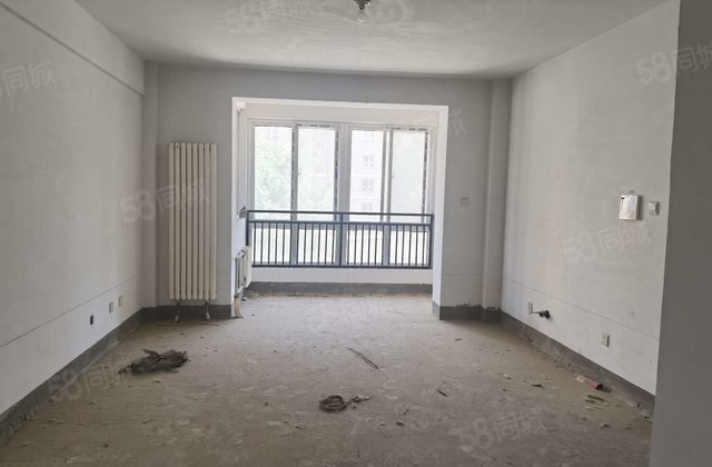 六盘山林业局小区3室2厅110.83㎡36万二手房图片