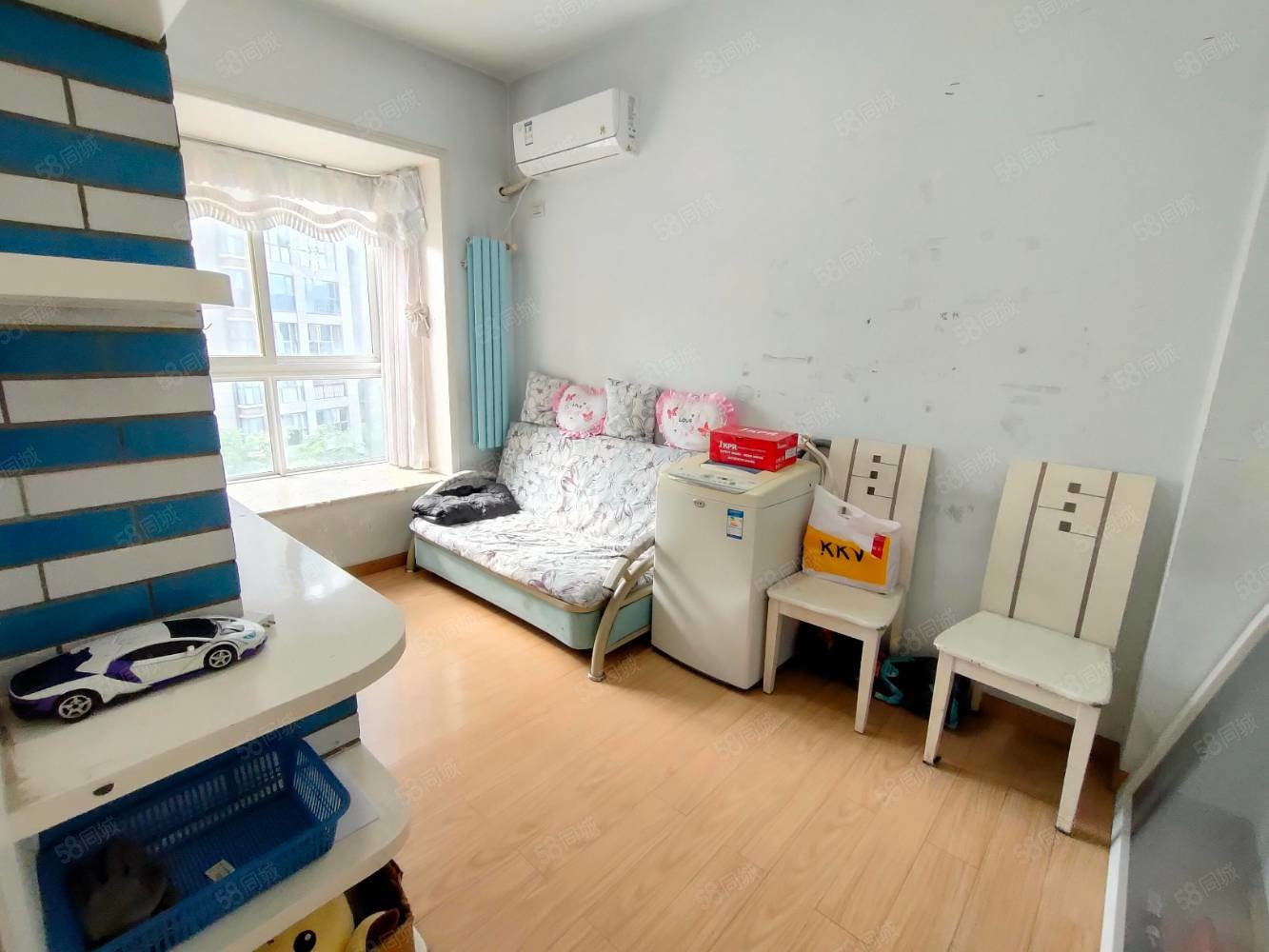 宏发明珠3室2厅1卫115㎡东南55万