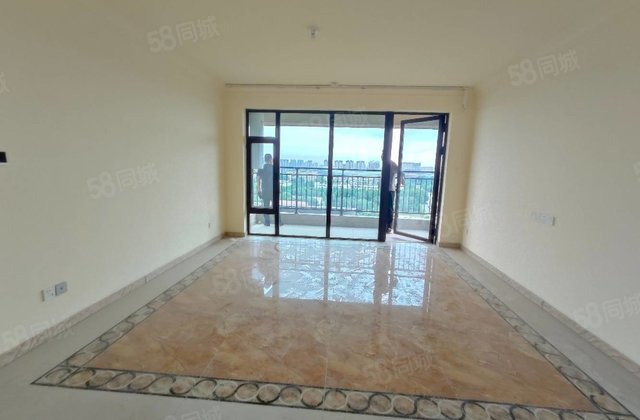 拒绝吃差价碧桂园翡丽湾四室两卫 带车位免大税一梯一户 前排