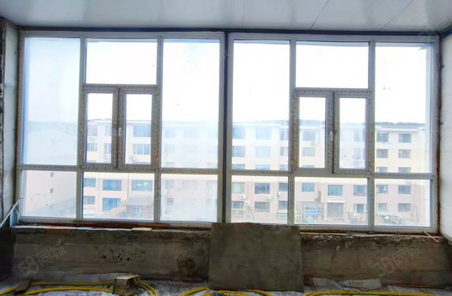 美印溪谷(别墅)5室3厅263.35㎡190万二手房图片